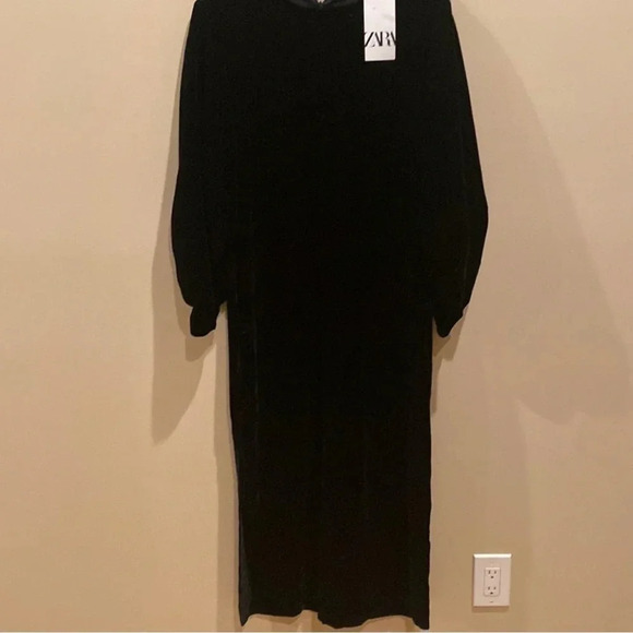 ZARA DRAPED VELVET DRESS SIZE M - Picture 4 of 9